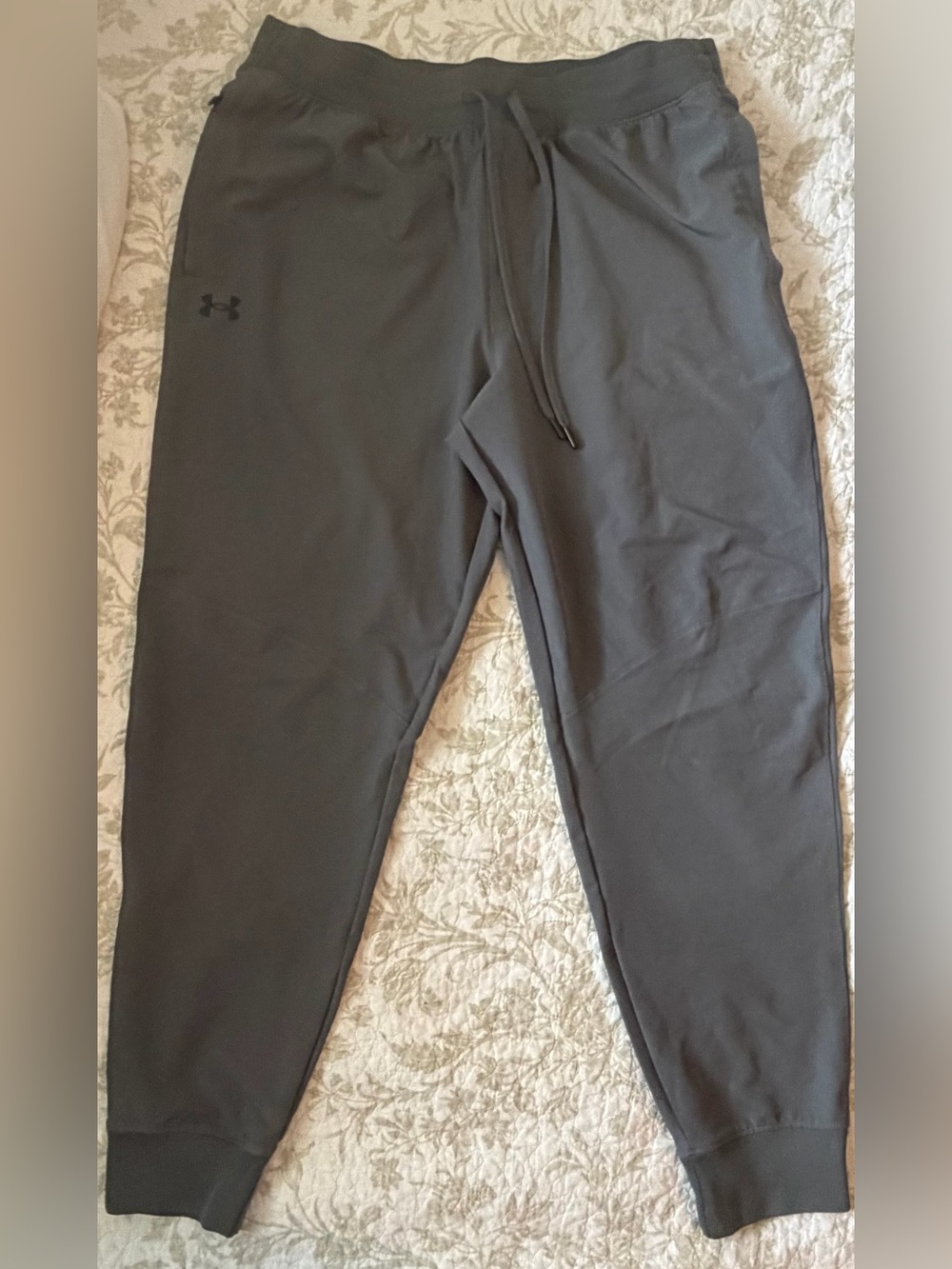 Under Armour Men’s Charcoal Performance Jogger Pants. NWOT - Picture 4 of 4